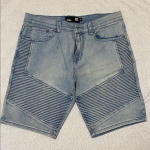 Was a gift! Fit too big.